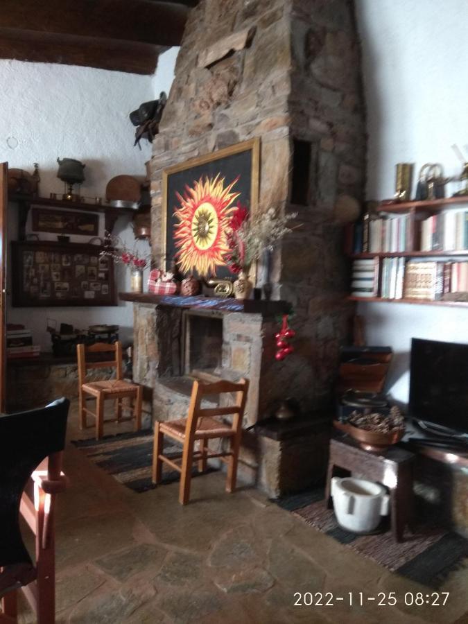 פנאוס Eleni Country Cottage 2 מראה חיצוני תמונה